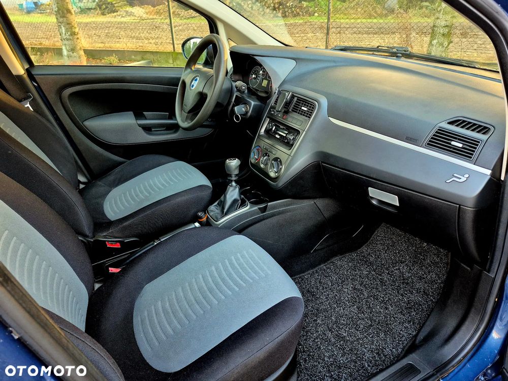 Fiat Grande Punto - 10