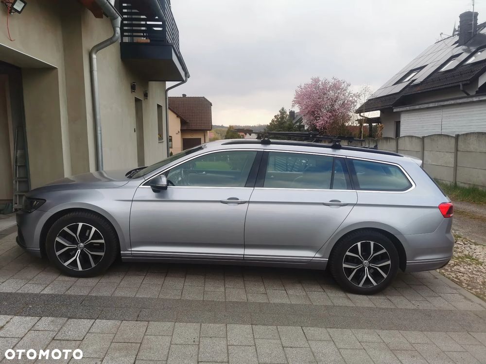 Volkswagen Passat 1.5 TSI EVO Elegance - 1