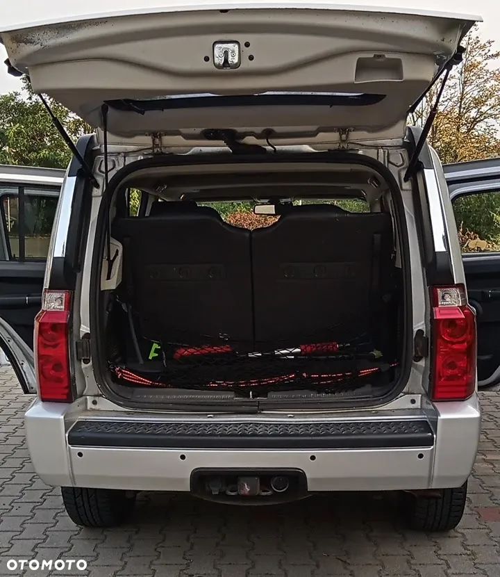 Jeep Commander 5.7 V8 Limited - 26