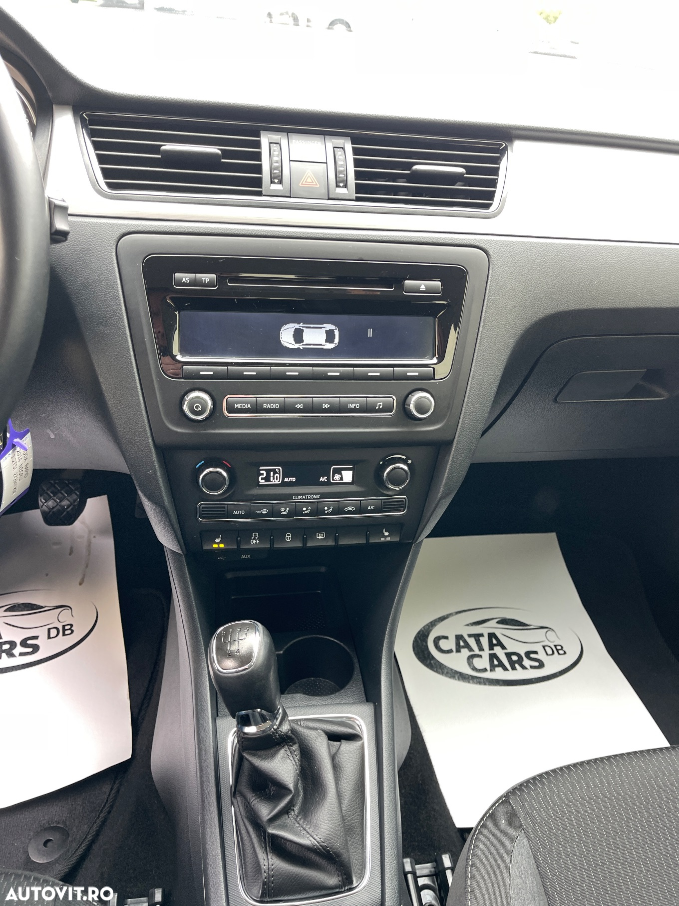 Skoda RAPID 1.2 TSI Ambition - 34