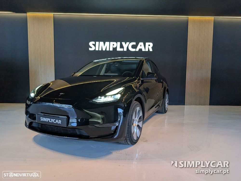 Tesla Model Y - 2
