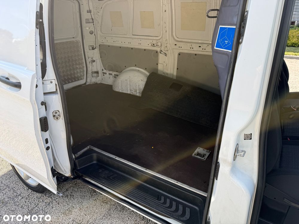 Mercedes-Benz Vito Tourer Base 447.701 - 21