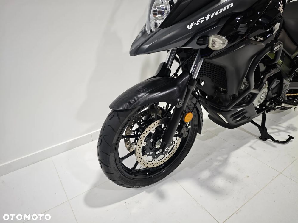 Suzuki V-STROM - 24
