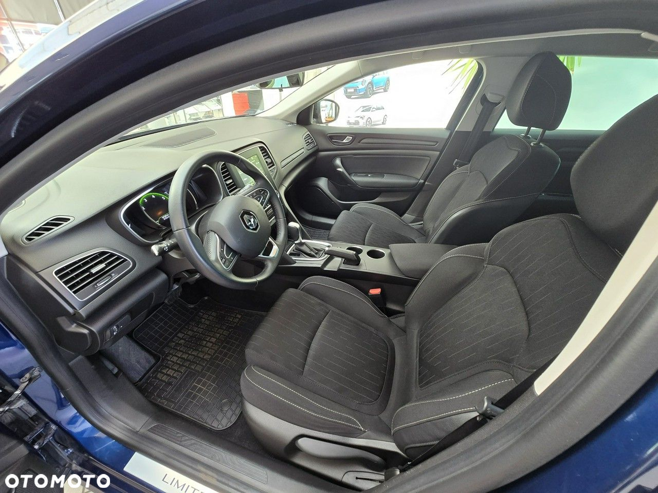 Renault Megane 1.3 TCe FAP Limited EDC - 10