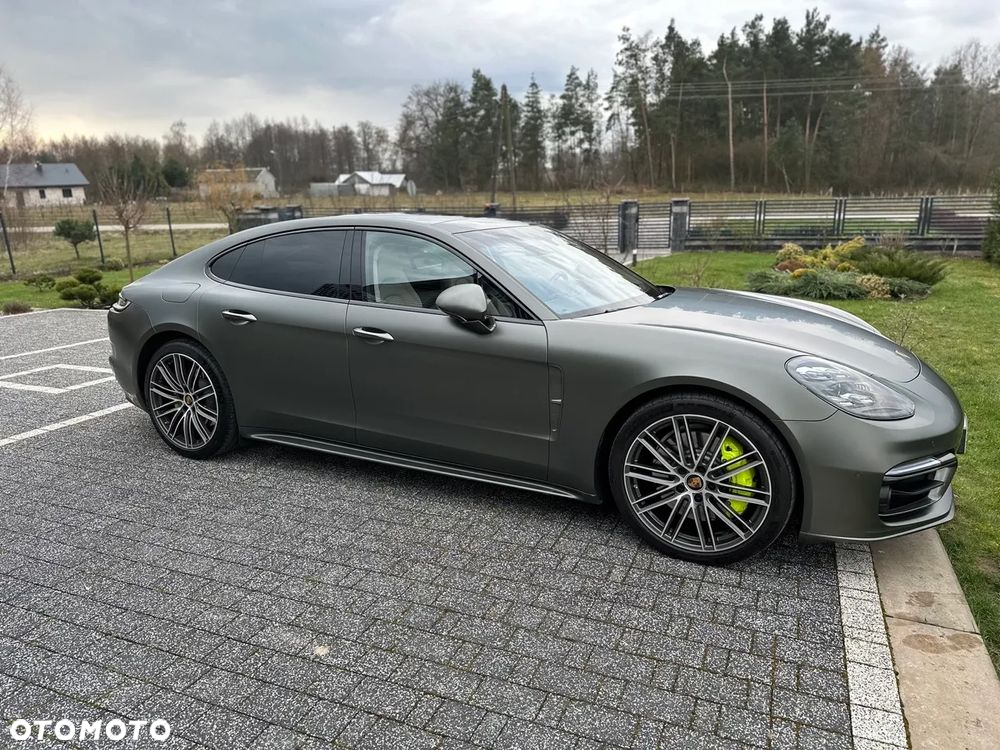 Porsche Panamera 4 E-Hybrid Platinum Edition - 29