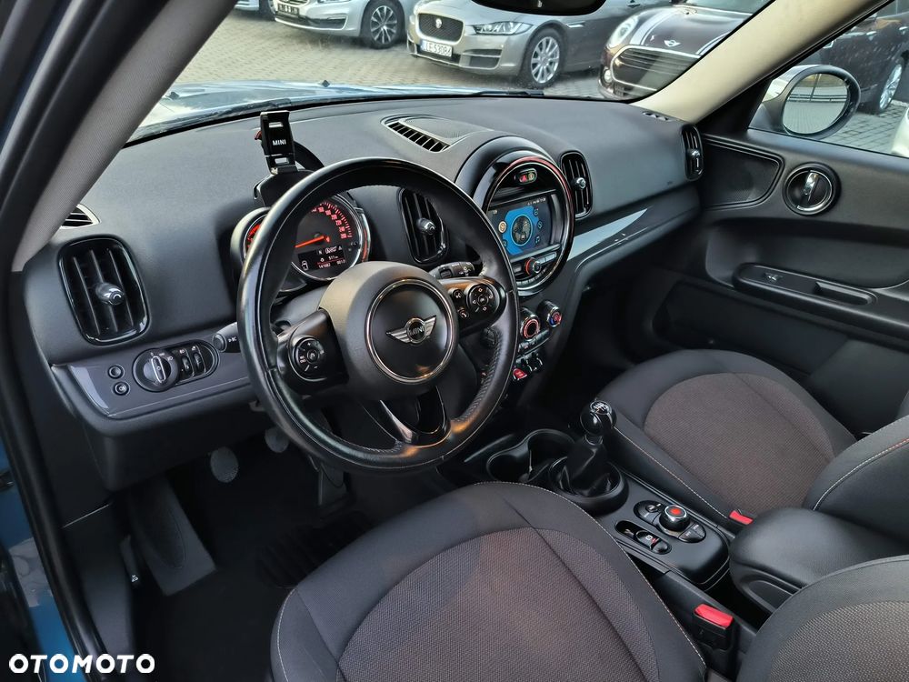 MINI Countryman One Blackyard - 25