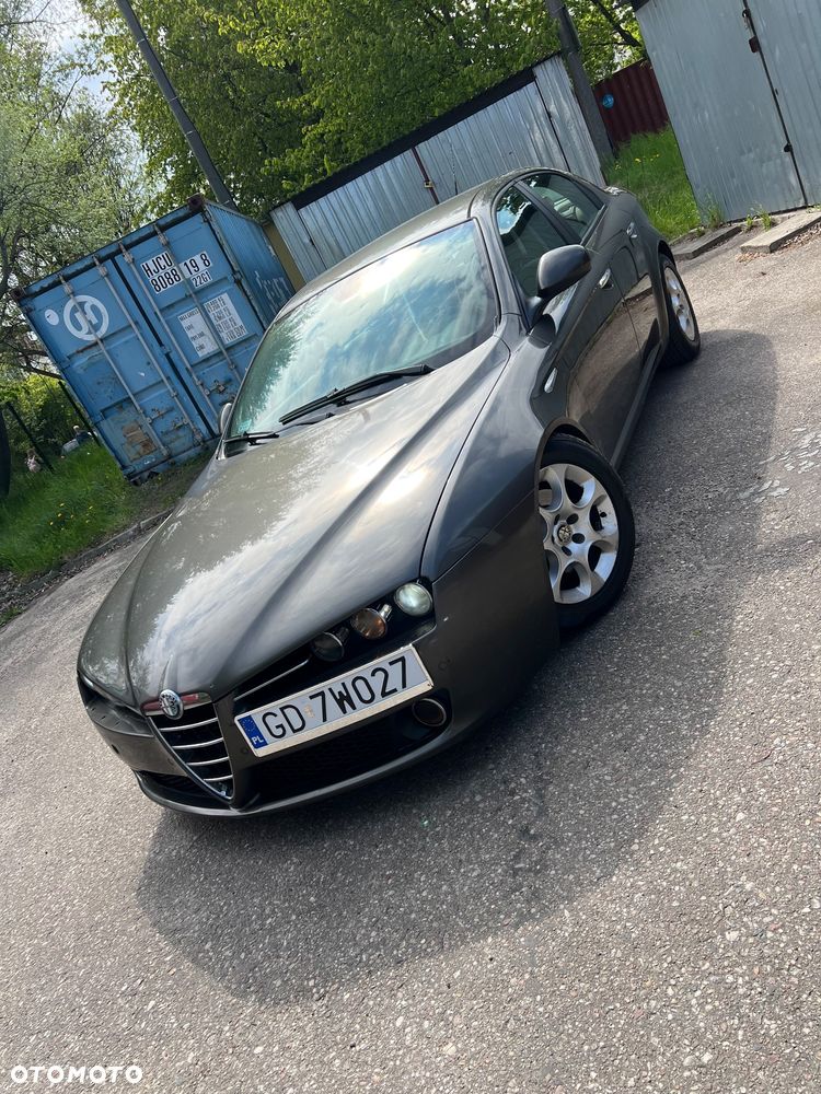 Alfa Romeo 159 - 2