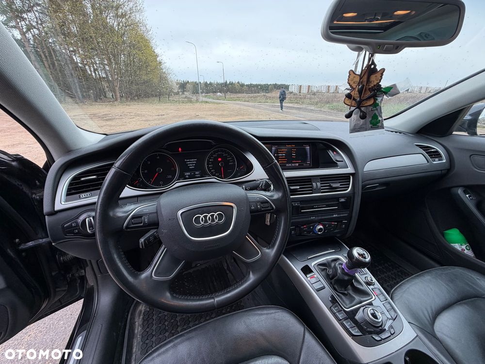 Audi A4 Avant 2.0 TDI - 8