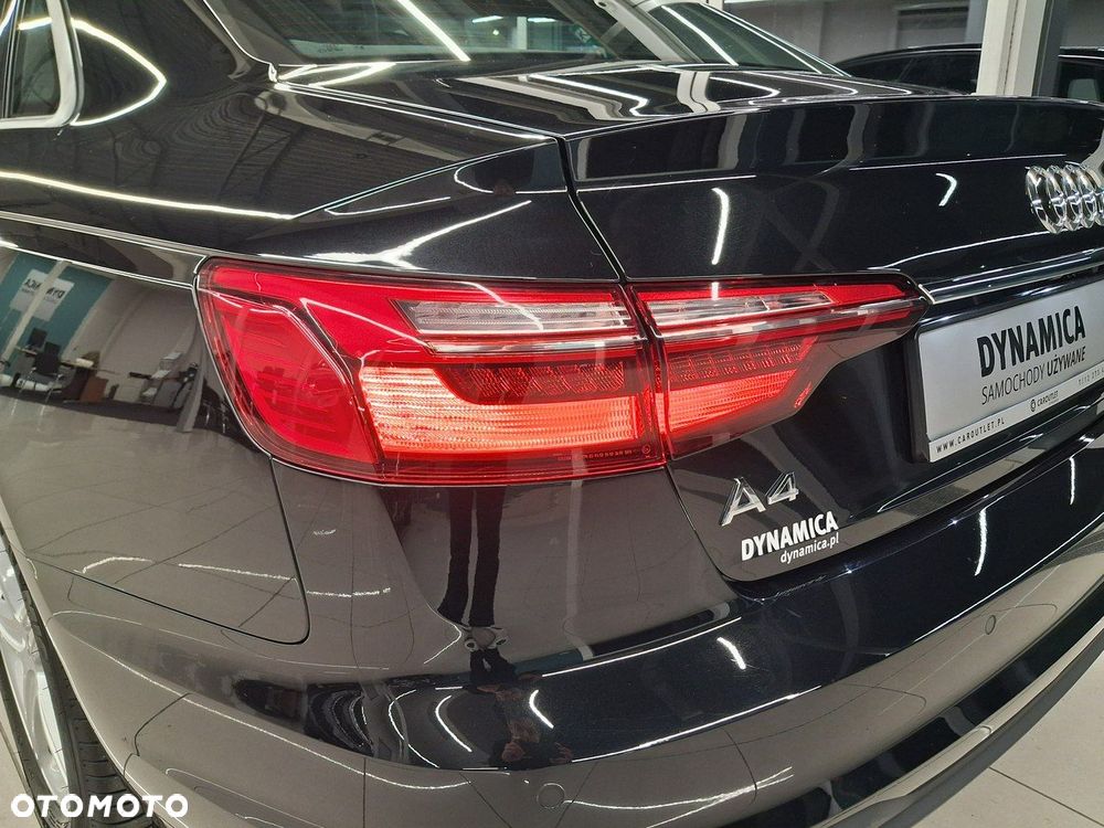 Audi A4 Limousine - 11