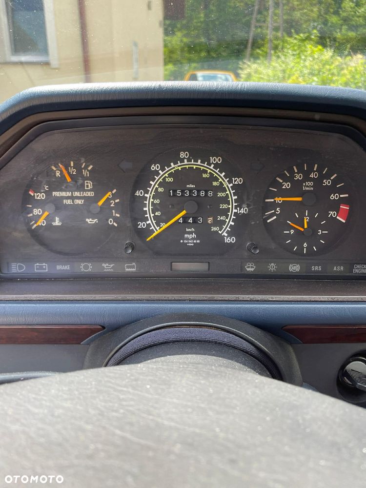 Mercedes-Benz Klasa E 320 - 11