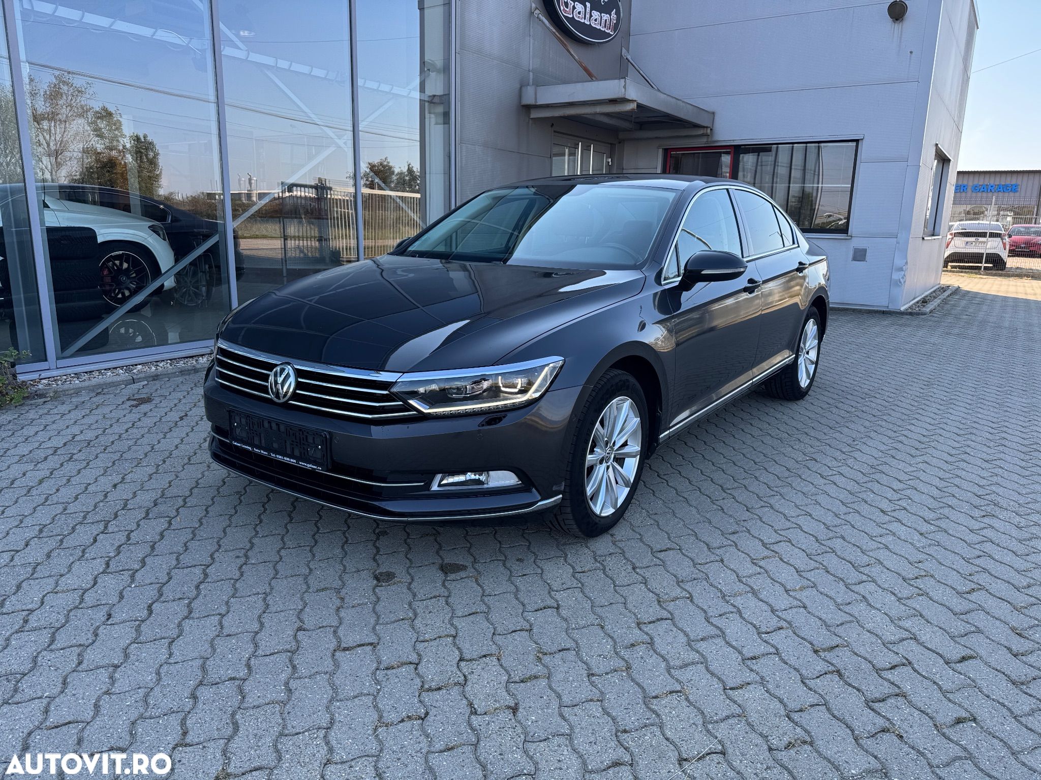 Volkswagen Passat 2.0 TDI DSG Highline - 1