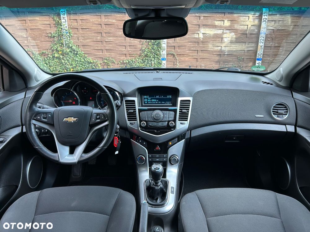 Chevrolet Cruze 1.8 LTZ - 3