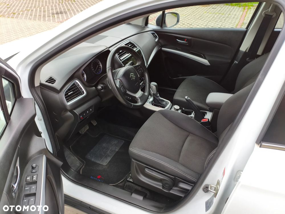 Suzuki S-Cross - 23