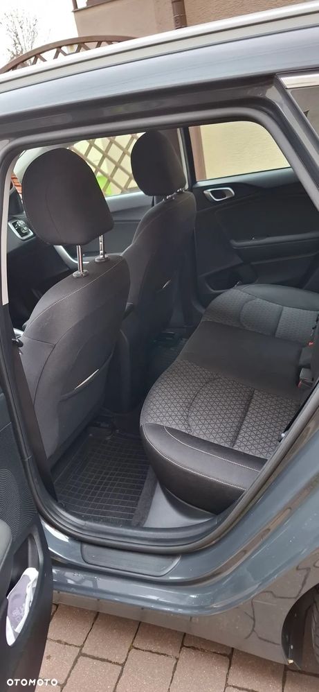 Kia Ceed - 6