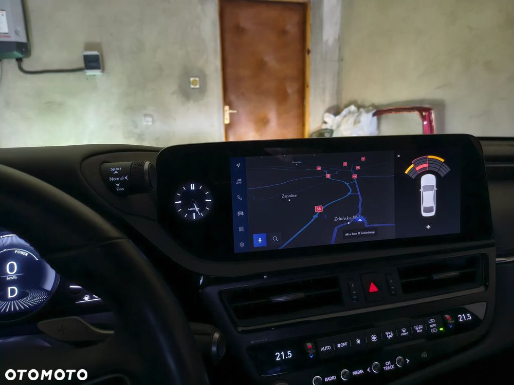 Lexus ES 300h Business Edition - 9