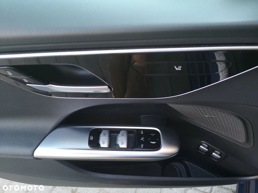 Mercedes-Benz Klasa C 300 de PHEV AMG - 20