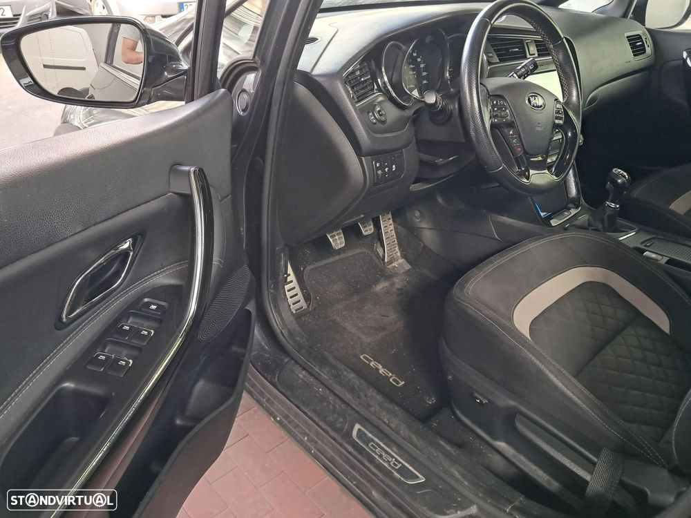 Kia Ceed SW 1.0 T-GDI GT Line - 4