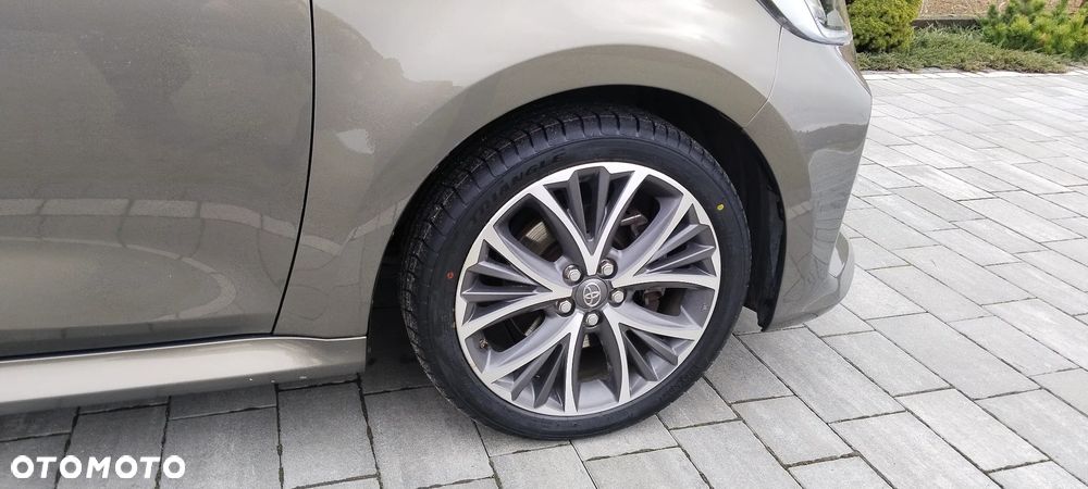 Toyota Yaris Hybrid 1.5 Executive - 12