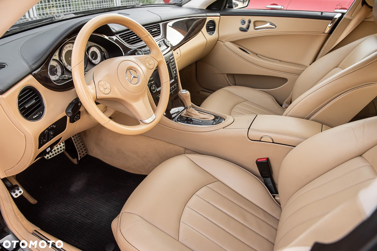 Mercedes-Benz CLS 500 - 15