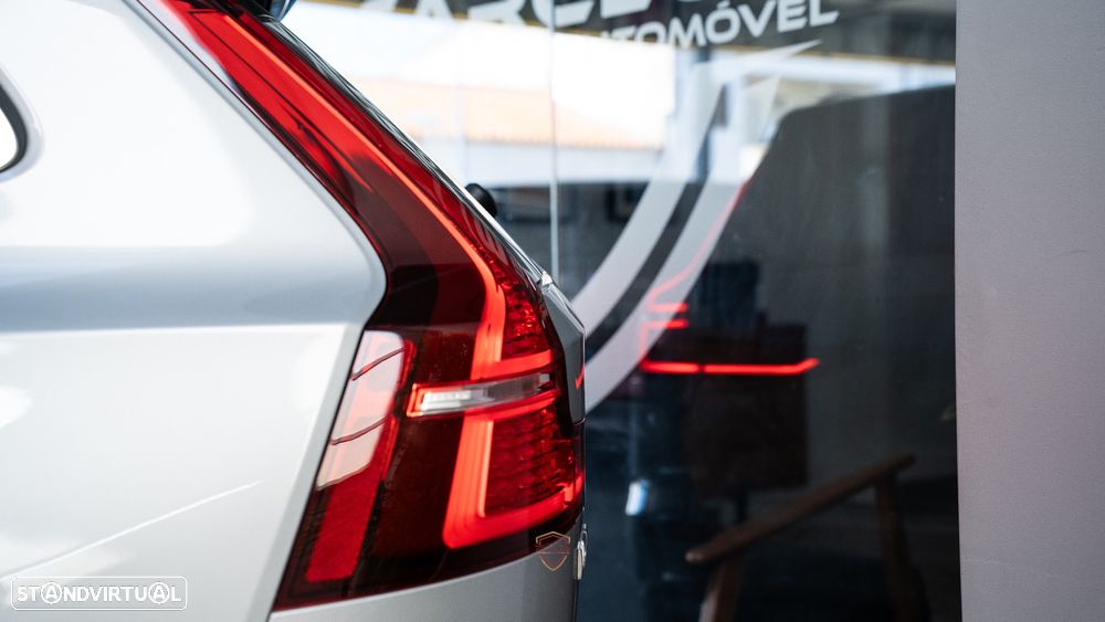 Volvo V60 2.0 T6 AWD TE Core - 15