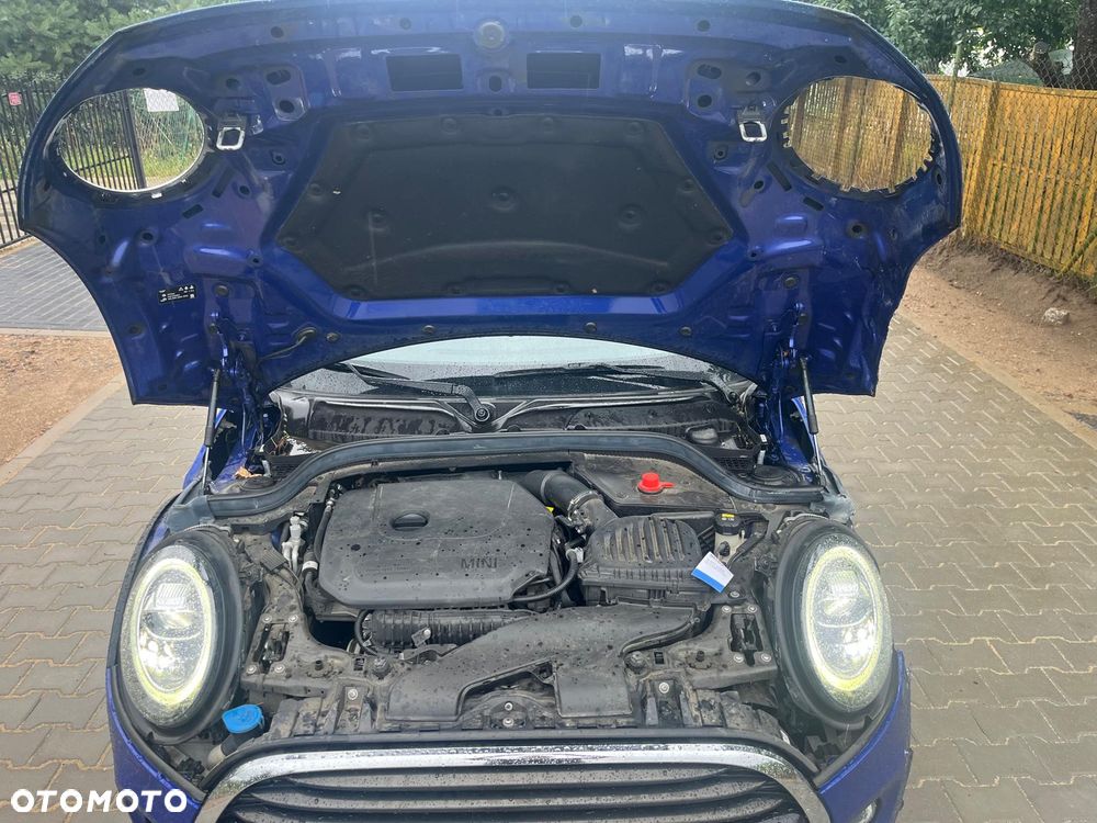 MINI Cooper Essential Trim - 14