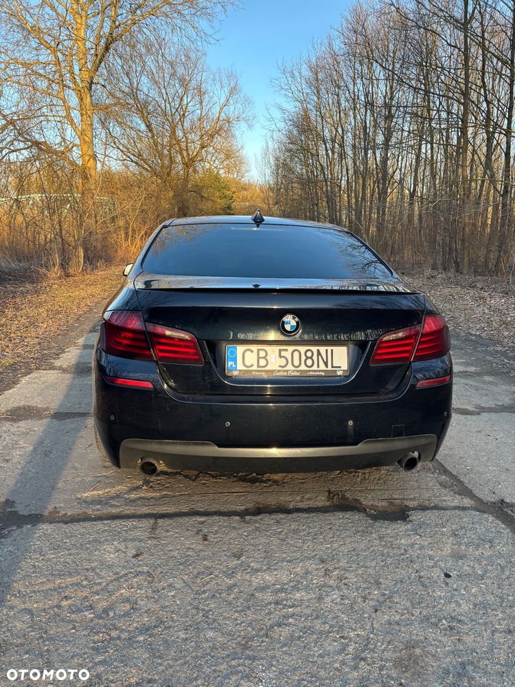BMW Seria 5 535i xDrive - 11
