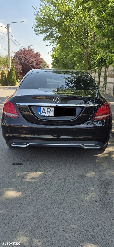 Mercedes-Benz C - 16