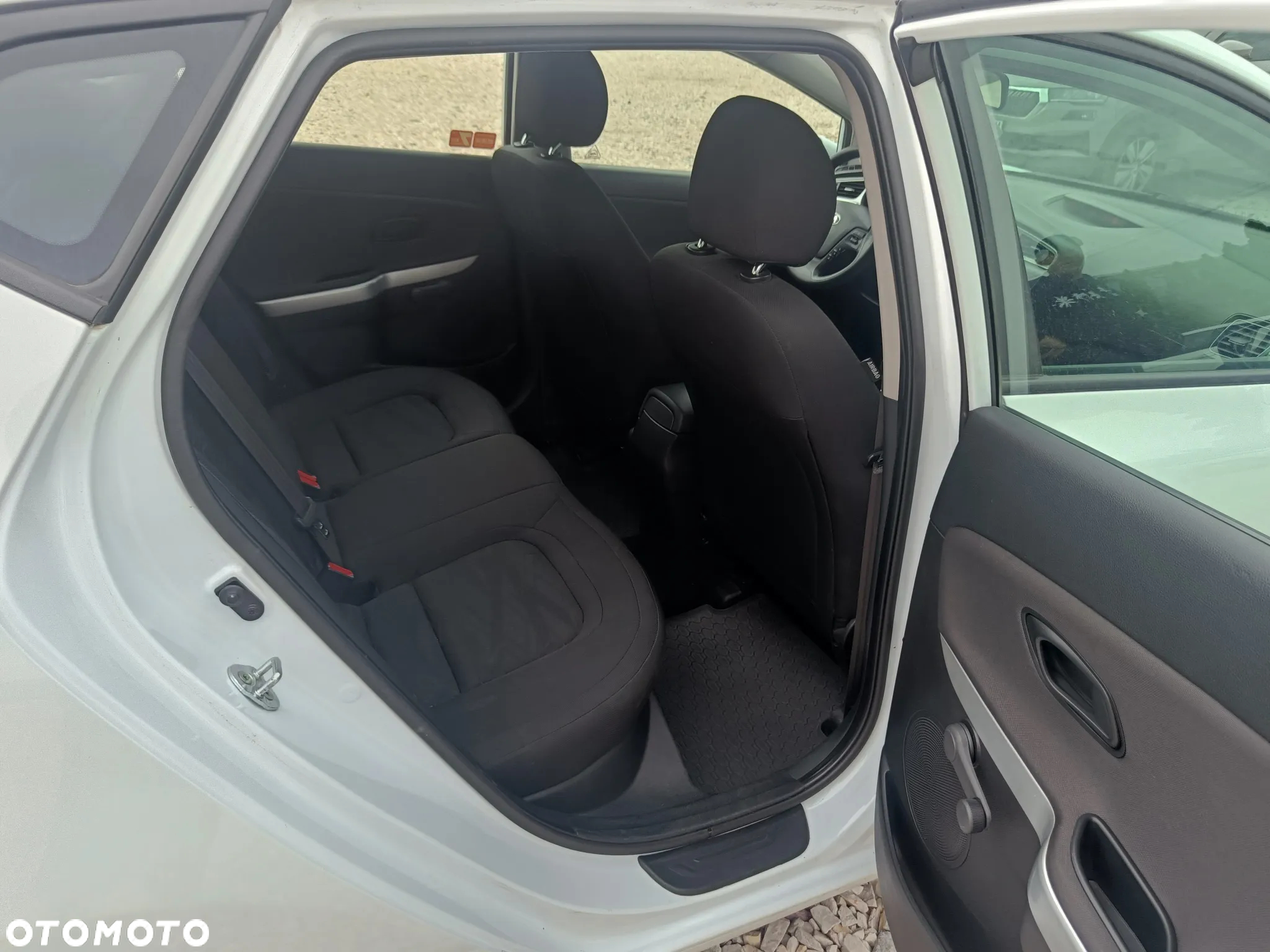 Kia Ceed Cee'd 1.4 S - 8