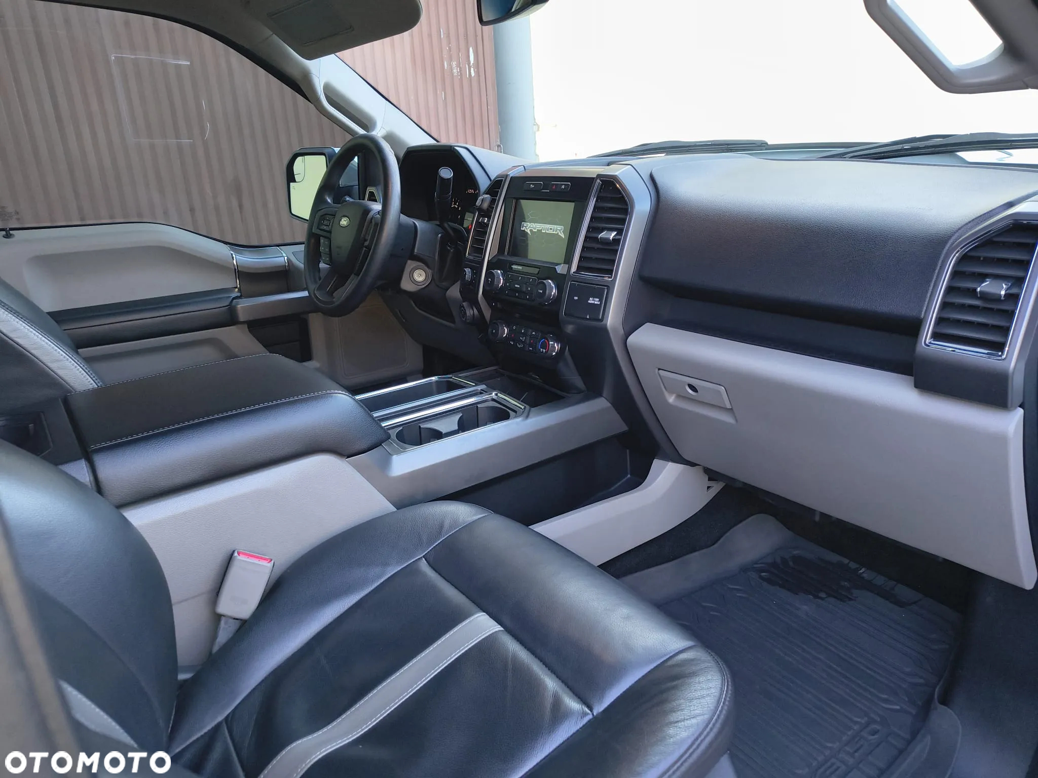 Ford F150 - 6