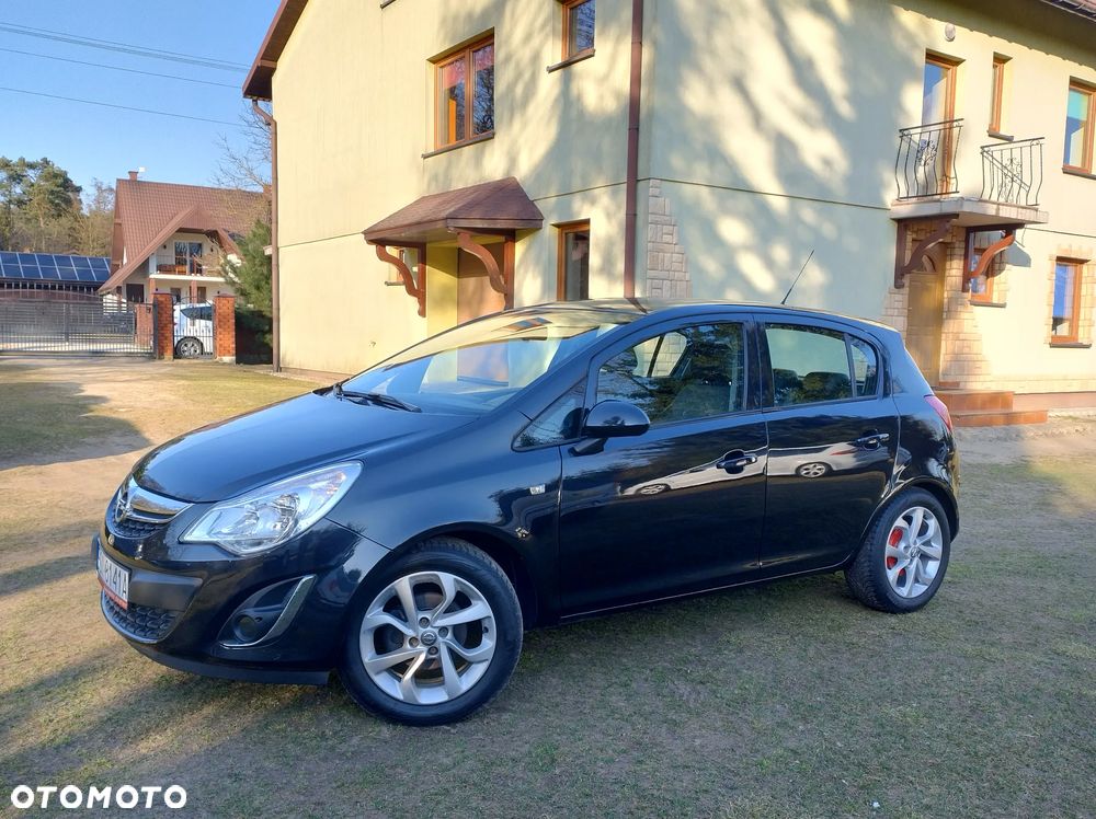 Opel Corsa 1.4 16V Cosmo - 2