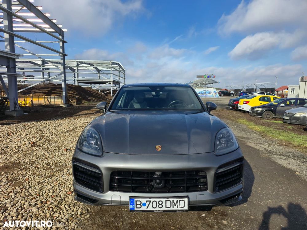 Porsche Cayenne S - 1