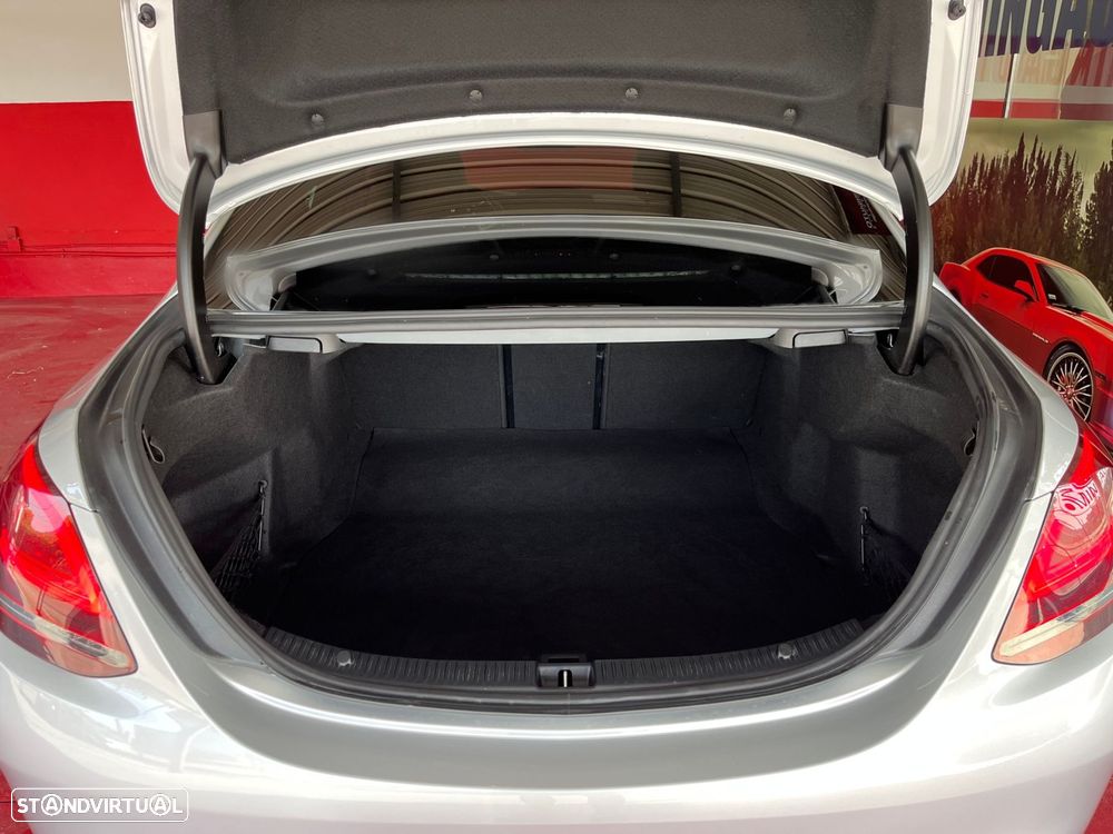 Mercedes-Benz C 220 d AMG Line - 30