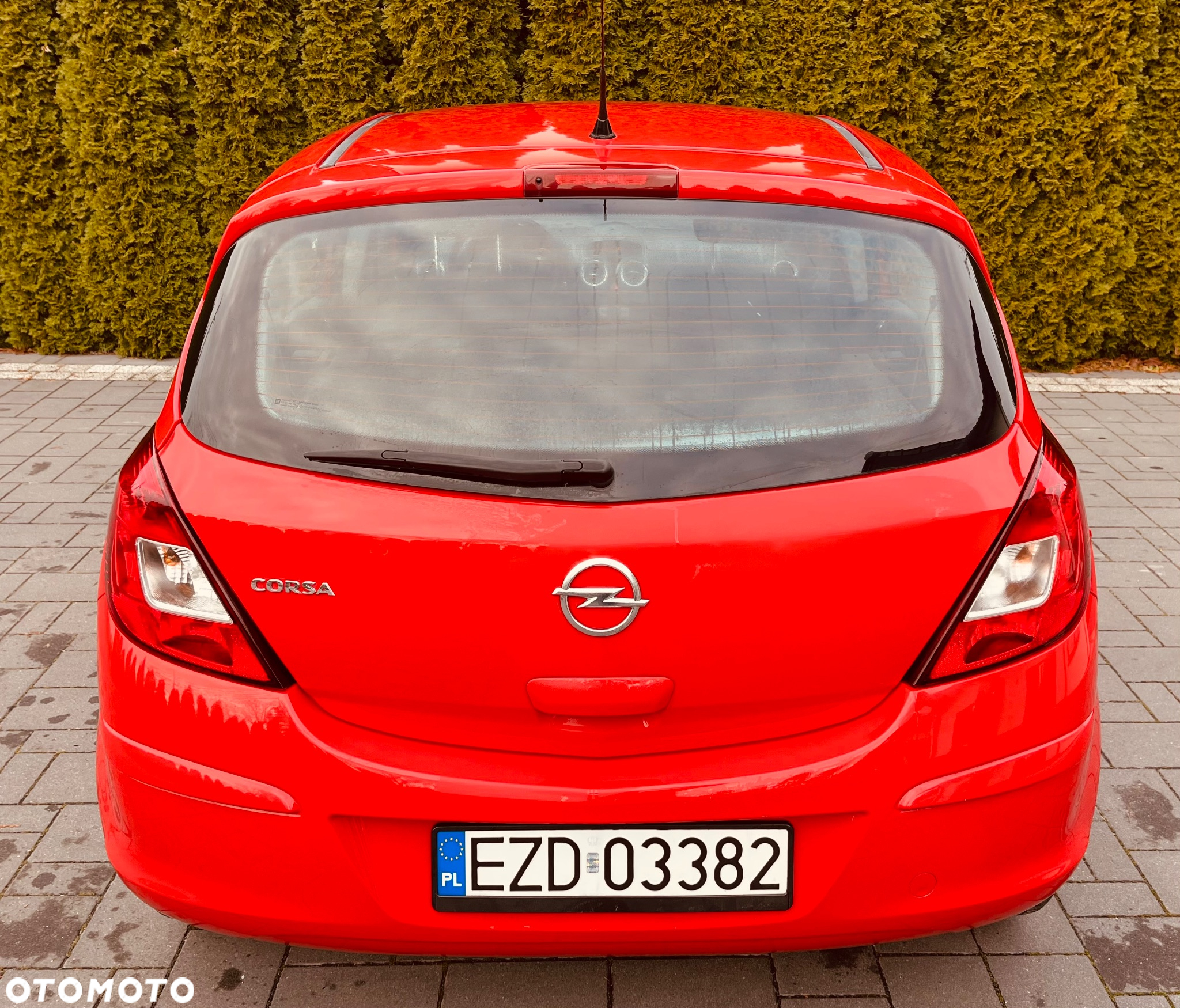 Opel Corsa 1.2 16V Edition / Active - 13