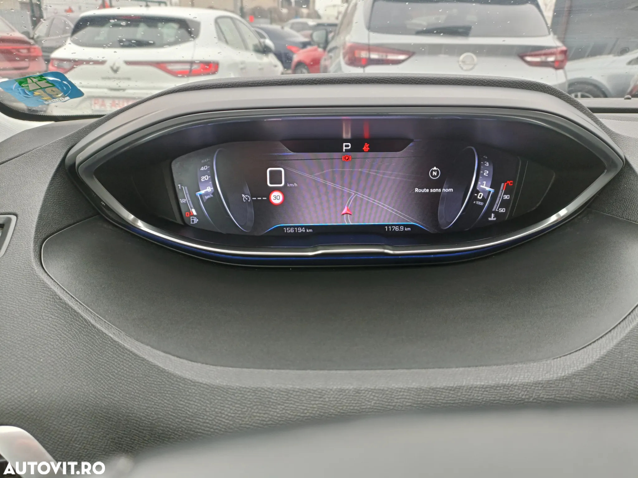 Peugeot 3008 BlueHDi 130 Stop & Start EAT8 Active Business-Paket - 9