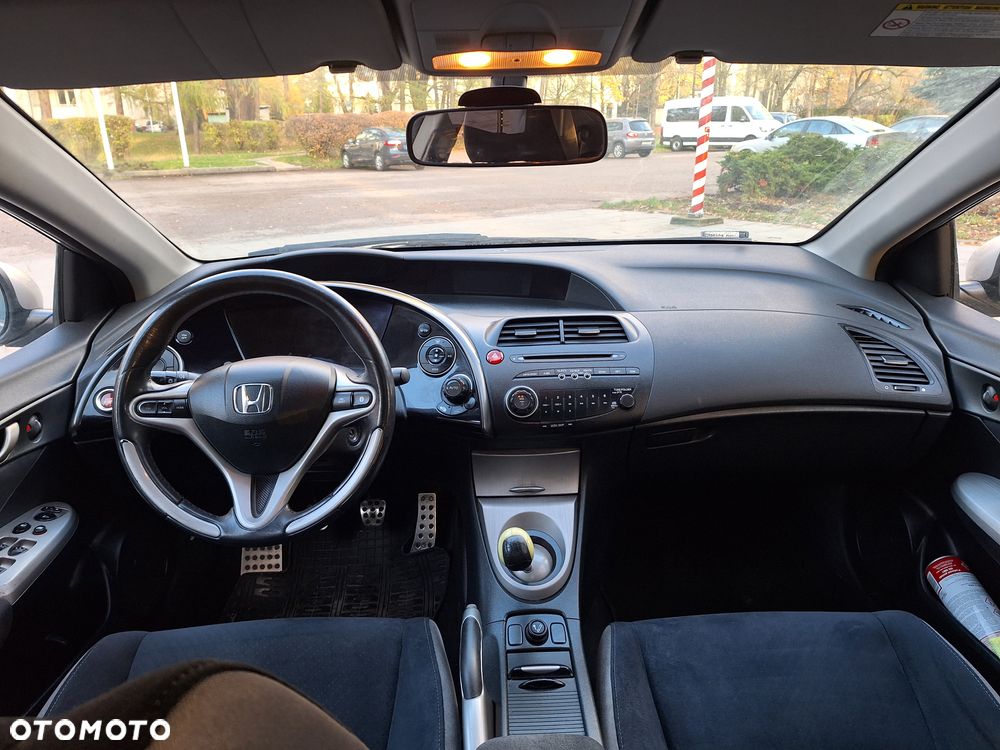 Honda Civic 1.8 Comfort - 16