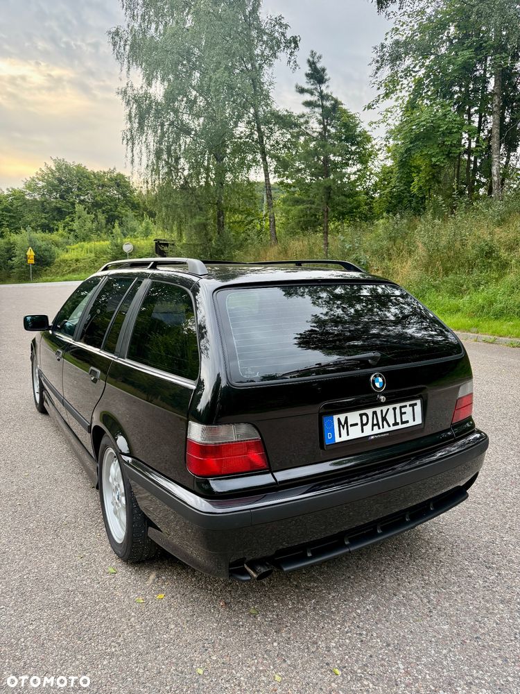 BMW Seria 3 323i - 9