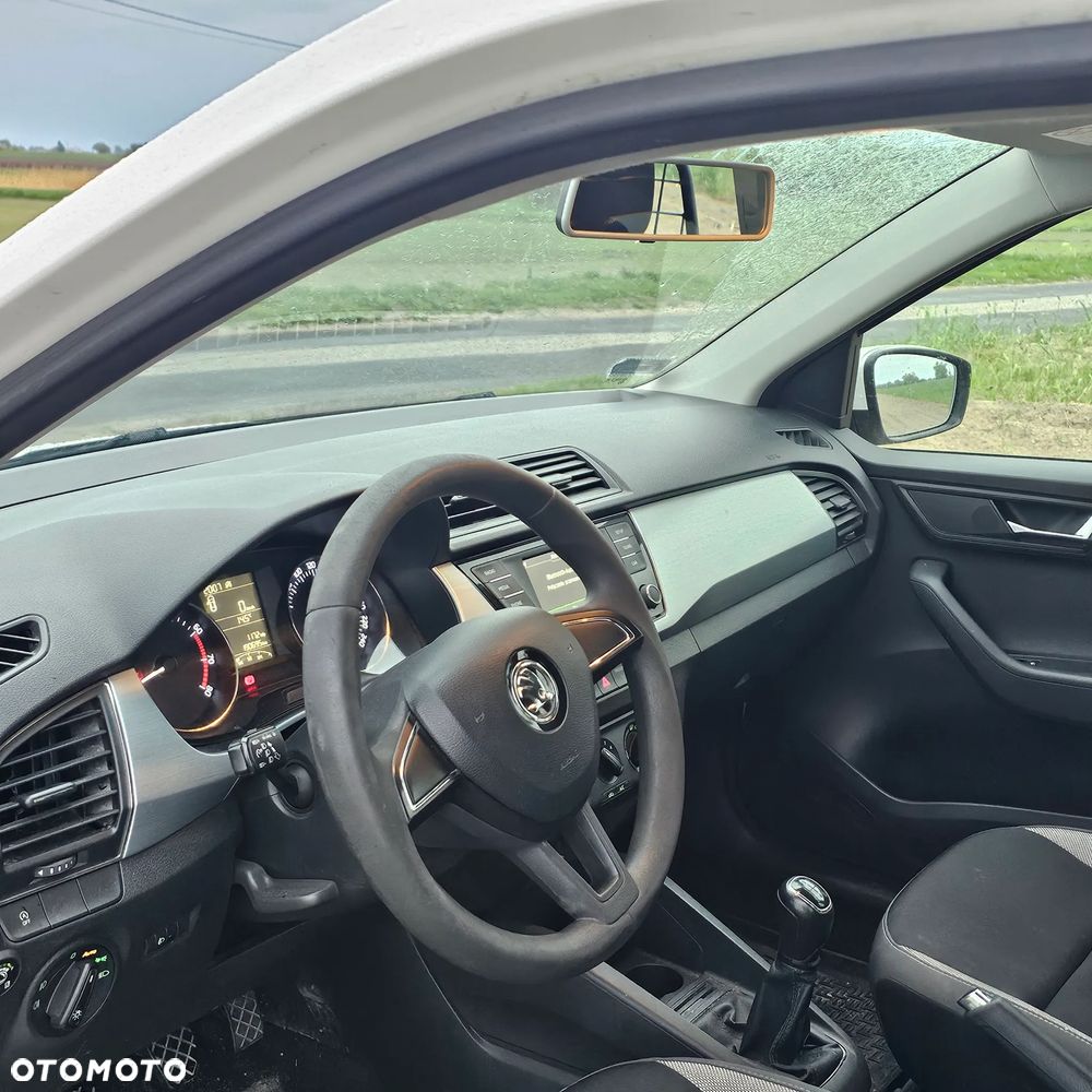 Skoda Fabia 1.0 Active - 8