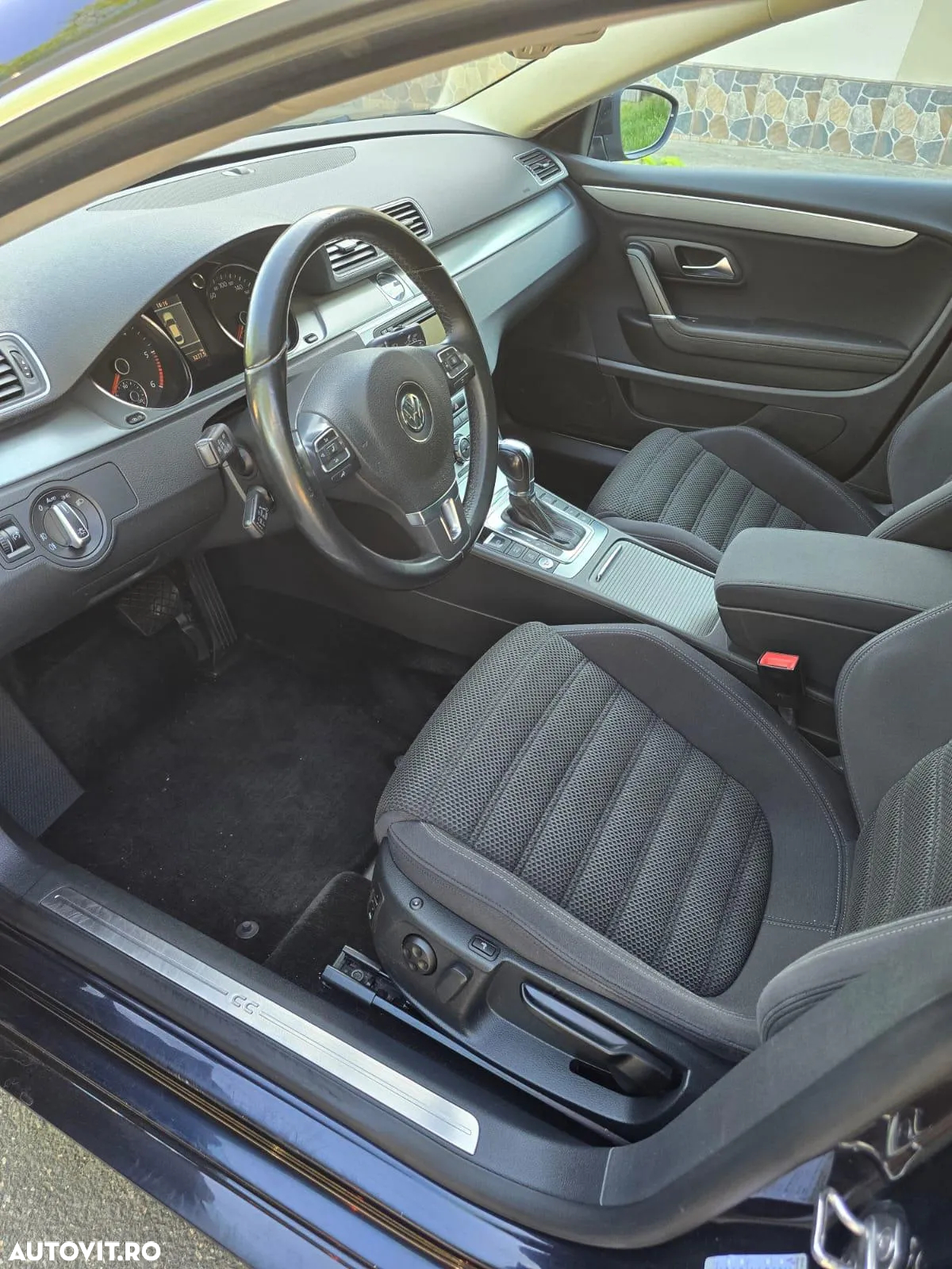 Volkswagen Passat CC 2.0 TDI DSG Exclusive - 18