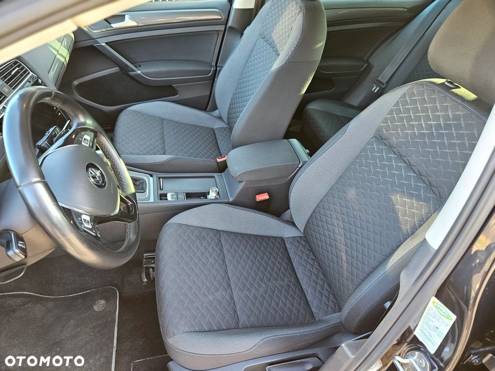 Volkswagen Golf 1.6 TDI SCR DSG Join - 8