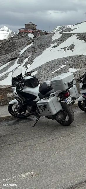 Honda VFR - 15