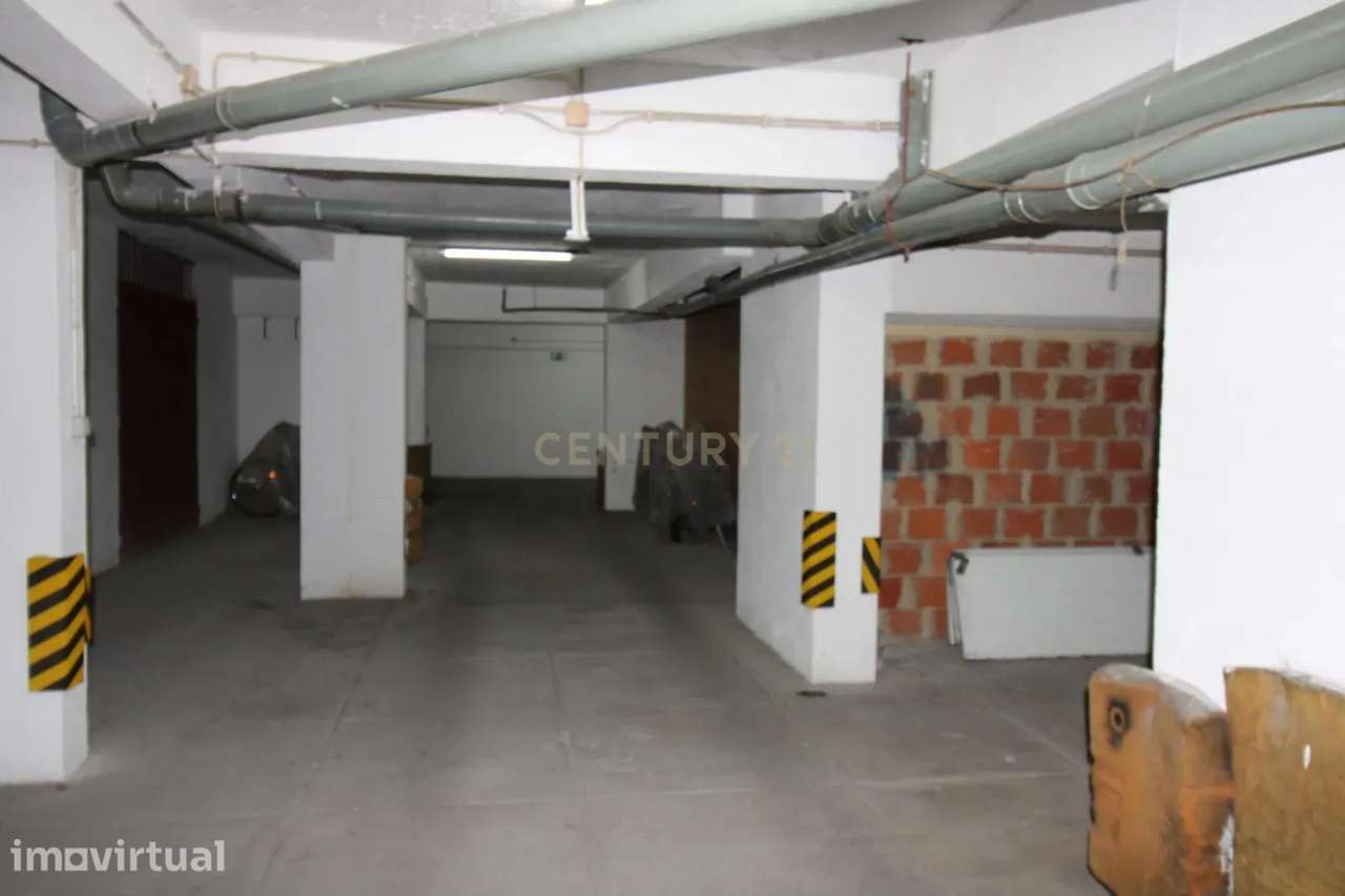 Lugar de Garagem com 34 m² no Monte Belo Sul – Setúbal - Grande imagem: 5/6