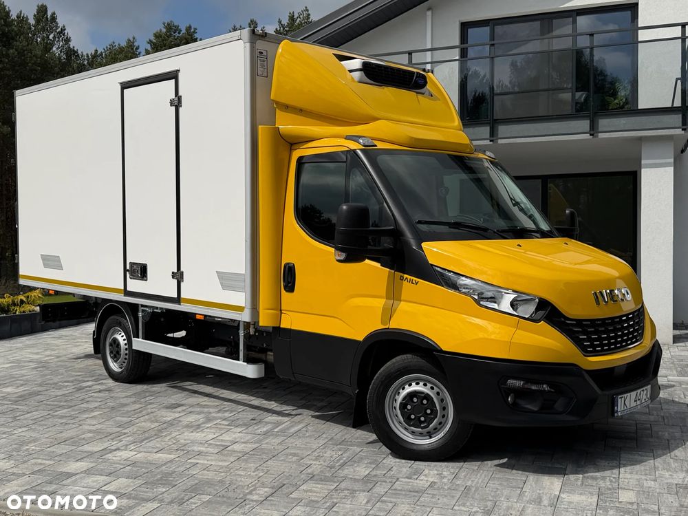 Iveco 35S16 3.0l Chłodnia 8 Palet / Agregat Carrier Viento / Izoterma RomCar / Unikatowy stan / Nowe opony / Serwisowany w aso / FV23% - 3