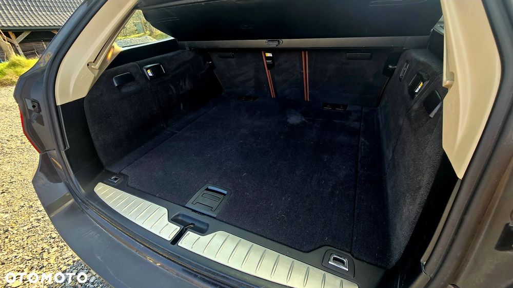 BMW Seria 5 520d xDrive - 16