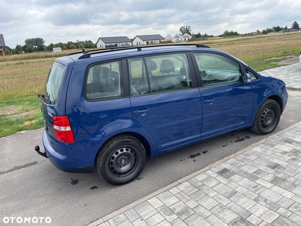 Volkswagen Touran 2.0 TDI DSG United - 15