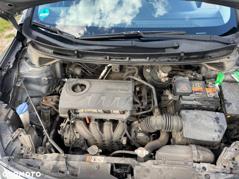 Hyundai i30 blue 1.4 - 14