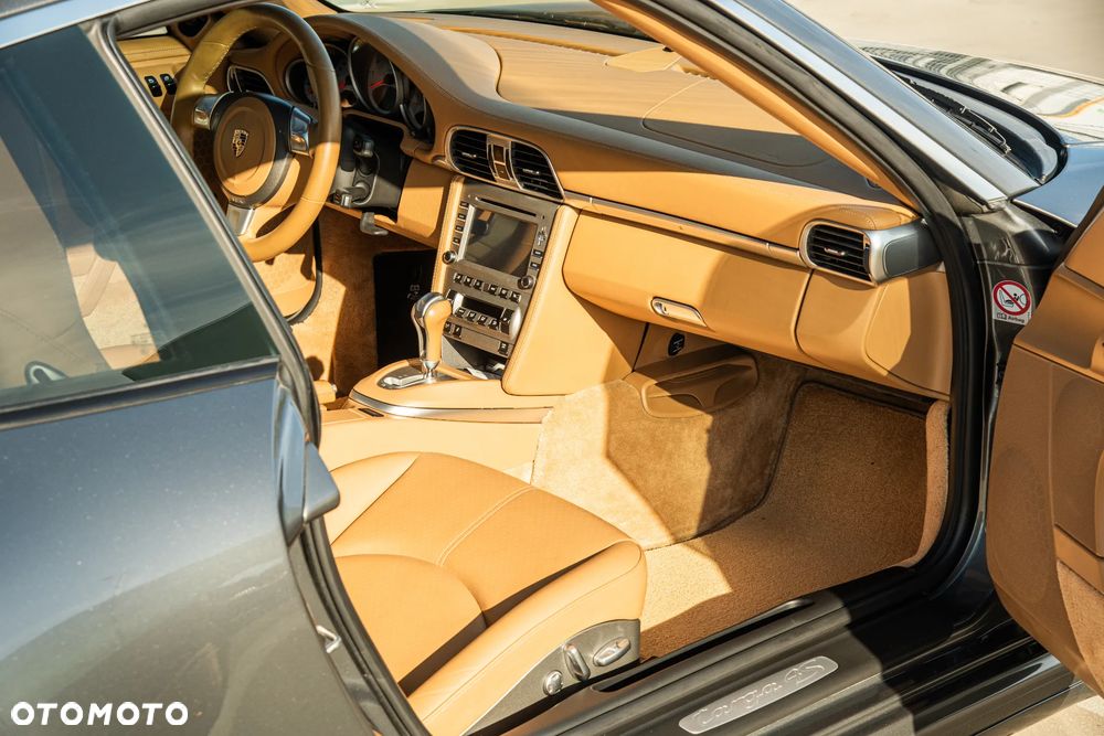 Porsche 911 - 33