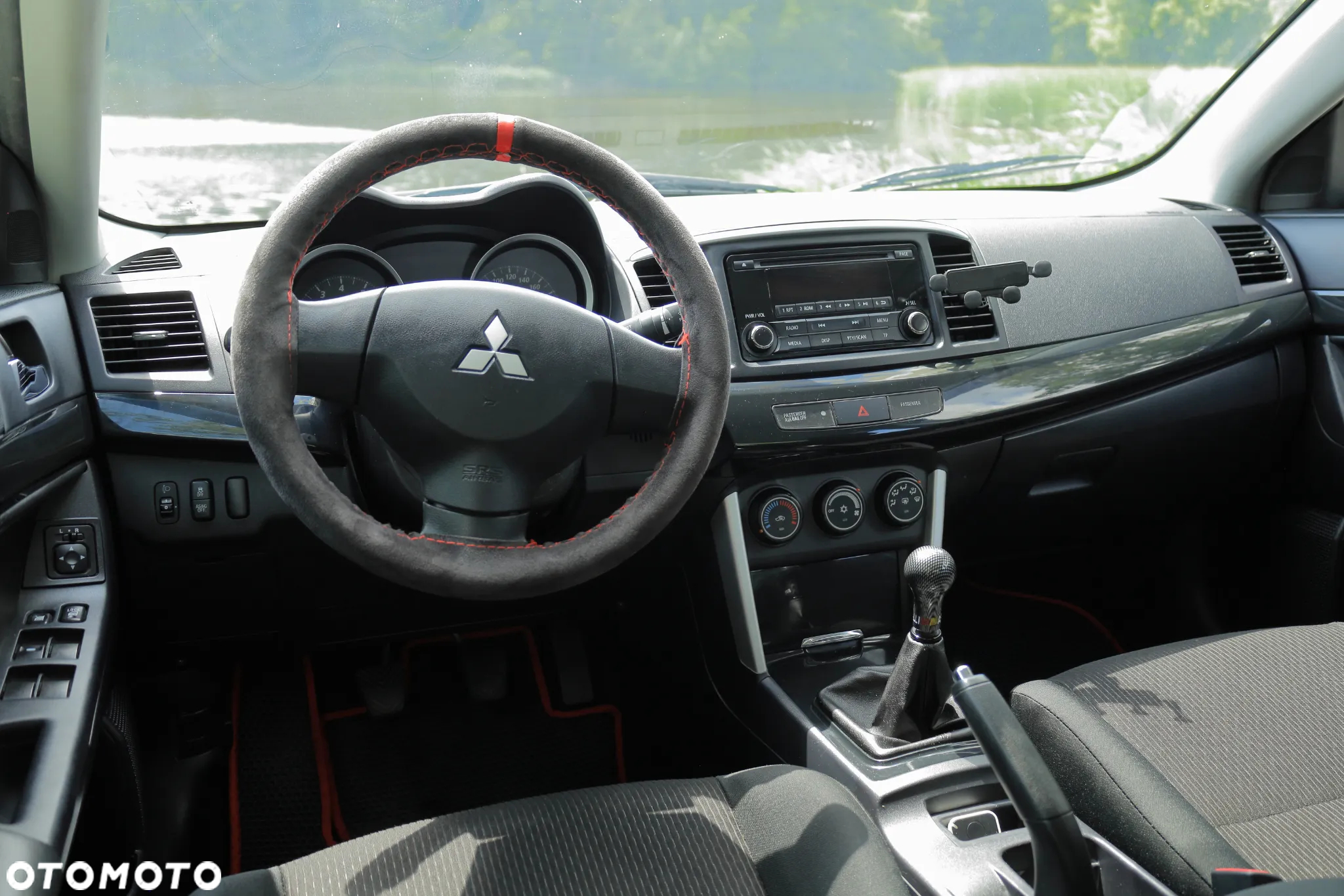 Mitsubishi Lancer 1.6 Invite - 24