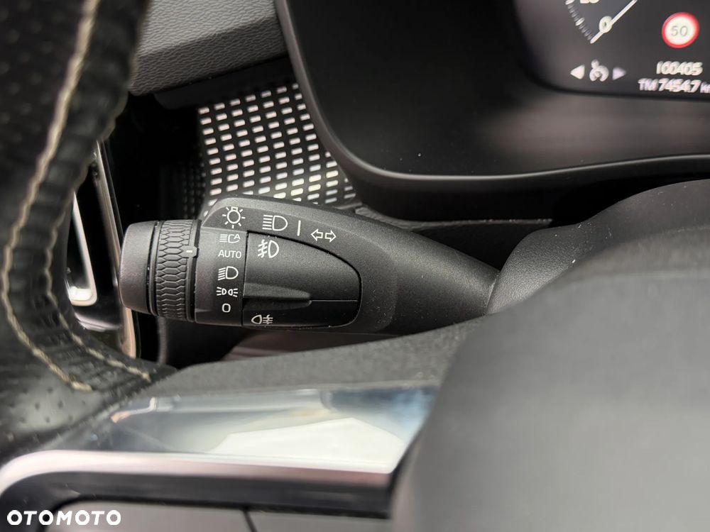 Volvo XC 40 T5 AWD Geartronic R-Design - 27