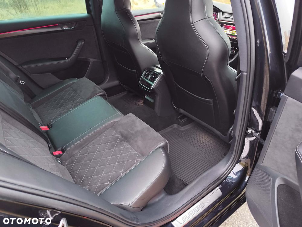 Skoda Superb 2.0 TSI 4x4 Sportline DSG - 20