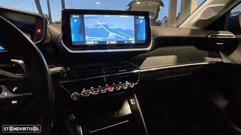 Peugeot 208 1.2 PureTech Allure Pack EAT8 - 18